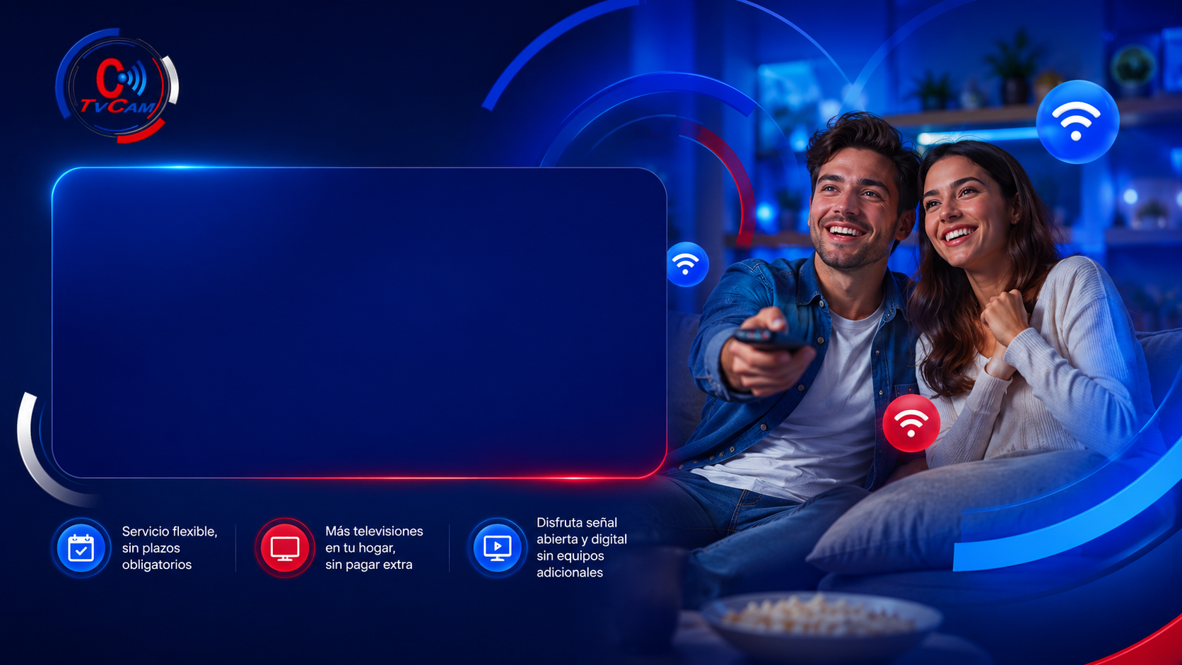 Pareja disfrutando televisión y conexión TVCAM